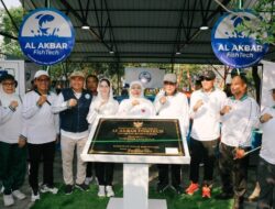 Khofifah Resmikan Al-Akbar FishTech Dan Panen Ratusan Melon Hasil _Urban Farming_ di Smart Green House Berteknologi Internet of Things
