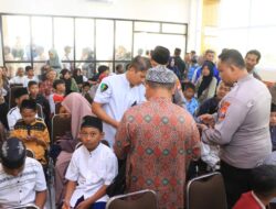 Senyum Bahagia Warnai Hari Bhayangkara ke-80 Saat Polres Ngawi Layani Ratusan Anak Khitanan Massal