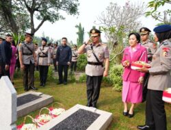 Menghormati Jasa, Melanjutkan Pengabdian: Wakapolri Pimpin Ziarah Nasional Menjelang Hari Bhayangkara ke-80