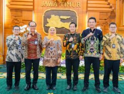 Khofifah Pimpin HLM Forum Investasi, TP2ED, TPAKD dan Kick Off East Java Investment Forum: Optimis Perkuat Investasi, Pertumbuhan Ekonomi dan Percepat Kesejahteraan Masyarakat