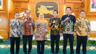 Khofifah Pimpin HLM Forum Investasi, TP2ED, TPAKD dan Kick Off East Java Investment Forum: Optimis Perkuat Investasi, Pertumbuhan Ekonomi dan Percepat Kesejahteraan Masyarakat