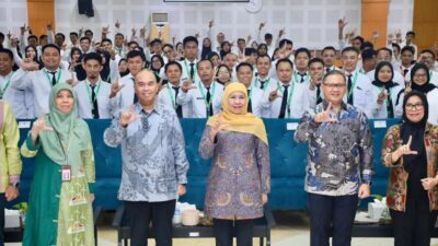 Khofifah Paparkan Transformasi Pendidikan dan Inovasi Daerah Jawa Timur di Hadapan Ratusan “Dosen Muda” Peserta Latsar CPNS di Pusjar SKMP LAN-RI Makassar