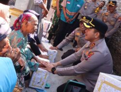 Sambut Hari Bhayangkara ke-80, Polres Lamongan Bedah Rumah Warga Tak Layak Huni dan Salurkan Bansos