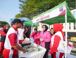 Polda Sumbar Salurkan 200 Paket Bansos di CFD Hari Bhayangkara ke-80