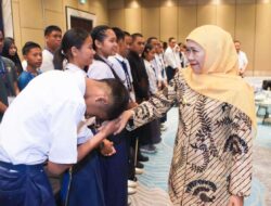 Khofifah Sambut 120 Murid Program ADEM Repatriasi 2026 dari Malaysia dan Arab Saudi, Tegaskan Komitmen Hadirkan Pendidikan Berkualitas di Jatim dengan Penguatan Karakter dan Wawasan Kebangsaan