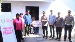 Hari Bhayangkara ke – 80 Polres Ngawi Bedah Dua Rumah Jadi Layak Huni, Hadirkan Senyum dan Harapan Warga