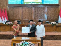 Rapat Paripurna DPRD Bojonegoro Setujui Raperda Pertanggungjawaban Pelaksanaan APBD TA 2025