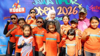 Khofifah Lepas Start  Kejurnas  Sepatu Roda Jatim Open I, Sebanyak  2.436 Atlet Berpacu Raih Prestasi dan Uji Sportivitas