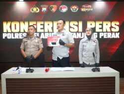 Polres Pelabuhan Tanjungperak Bongkar Jaringan Sabu, Kurir Gunakan Aplikasi Zangi Diamankan
