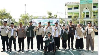 Bupati Wahono Lepas Peserta KKN Unugiri diterjunkan ke berbagai desa yang tersebar di Bojonegoro