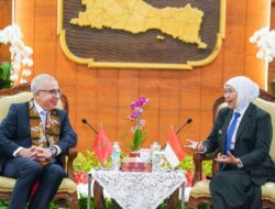 Khofifah Terima Kunjungan Dubes Maroko di Grahadi: Dorong Kemitraan Strategis Jawa Timur–Maroko di Bidang Perdagangan, Pendidikan, hingga Investasi