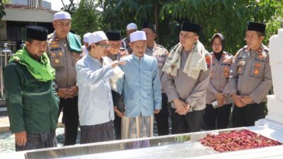 Sinergi Spiritual, Kapolres Pelabuhan Tanjung Perak Ziarah Wali di Surabaya