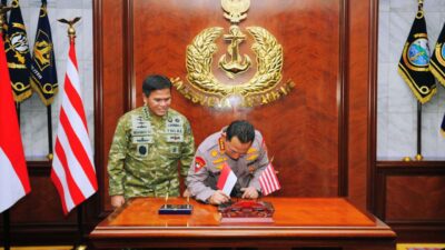 Kapolri Bersama Menko Polkam dan Pimpinan Lembaga Negara Perkuat Kebersamaan di Mabes TNI AL