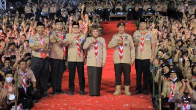 Peringatan Hari Pramuka Ke-65, Gubernur Khofifah Ajak Pramuka Jatim Jadi Penggerak Swasembada Pangan