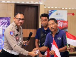 Patlantas Polres Gresik Hadiahkan “SIM Gratis” untuk 17 Warga yang Lahir 17 Agustus