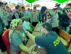 Polri Perkuat Penanganan Gempa NTT, Kapolri Tinjau Lokasi Terdampak dan Serahkan Bantuan