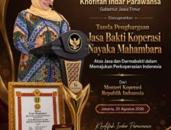 Gubernur Khofifah Terima Penghargaan Jasa Bakti Koperasi Nayaka Mahambara dari Menteri Koperasi, Jatim Pelopor Pembinaan Koperasi Sehat, Mandiri dan Berdaya Saing