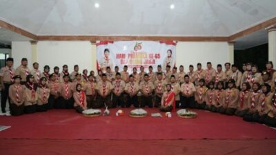 Renungan malam  bagian dari rangkaian peringatan Hari Pramuka ke-65 Di Bojonegoro