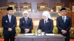 Raperda P-APBD 2026 Jatim Resmi Disetujui: Gubernur Khofifah Pastikan Anggaran Fokus Turunkan Kemiskinan, Perluas Lapangan Kerja dan Tingkatkan Produktivitas Masyarakat