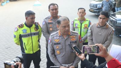 Polda Jatim Terjunkan 60 Personel Siaga 24 Jam Urai Kepadatan di Ketapang Banyuwangi