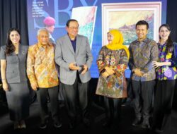 Gubernur Khofifah Bersama Wagub Emil Hadiri Pembukaan Pameran Tunggal Lukisan SBY, Apresiasi Karya Presiden ke-6 Perpaduan Refleksi Pengabdian dan Kecintaan Terhadap Indonesia