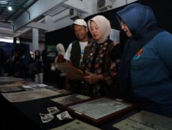Wabup Nurul Azizah Apresiasi Pameran  Edukatif yang mengulas perjalanan sejarah Bojonegoro dari masa ke masa
