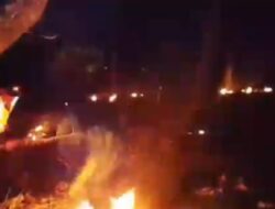 Respons Cepat, Polsek Widodaren dan Tim Gabungan Padamkan Titik Api Karhutla di Ngawi
