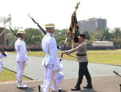 Simbol Estafet Kepemimpinan, Pataka “Bhayangkara Satya Abhiyukta” Diserahkan kepada Irjen Pol Dekananto