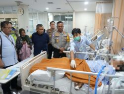 Polri Jenguk Korban Kecelakaan Ojol di Blok M, Pastikan Penanganan Medis hingga Sembuh