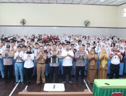 Polisi Jogo Sekolah : Polresta Malang Kota Edukasi Pelajar Bentengi Generasi Muda dari Narkoba dan Bullying