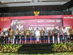 Peran Unesa Menggerakkan Pemberdayaan Masyarakat Diapresiasi lewat Mandaya Awards 2026
