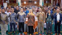 Gubernur Khofifah Terima Apresiasi Jaga Nyala Jurnalisme dan Kuatkan Masa Depan Media Siber di AMSI Awards 2026, Titipkan Pesan Pentingnya Informasi Berkualitas di Era Post-Truth